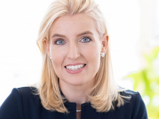 Dr-Claudia-Max-2022-Zurich