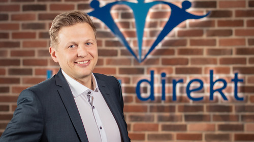 Stefan-Woitkus-2022-blau-direkt