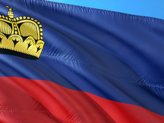 Flagge-Liehctenstein-2694624-PB-jorono