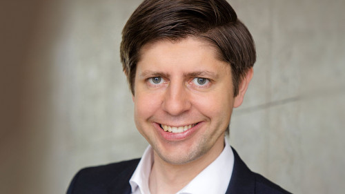 Dr-Ulrich-Seubert-2022-MV