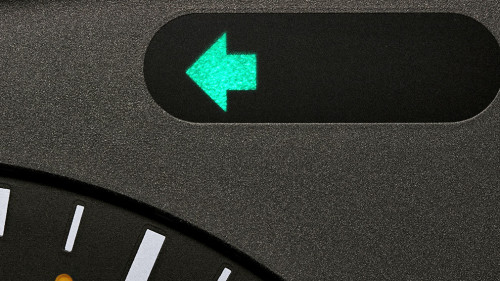 turn signal control light in car dashboard