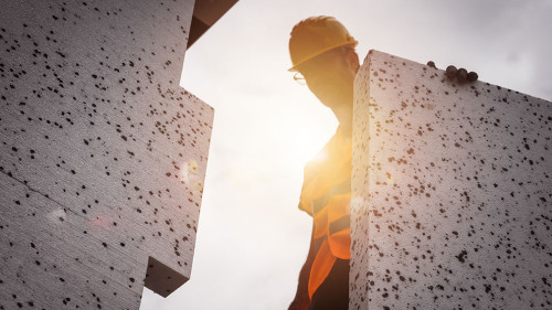 Polystyrene thermal cladding for energy saving on a construction site