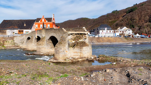 Flood damage in Ahrtal and Eifel. Reconstruction after cleanup. Nepomukbrücke in Rech, Germany