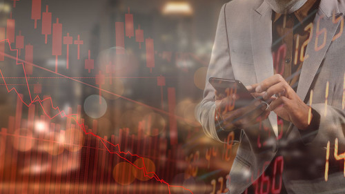 Grafik-abfallend-333201279-AS-Thanumporn