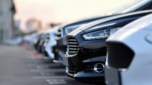 Autos_Parkplatz-292577016-AS-Oleksandr