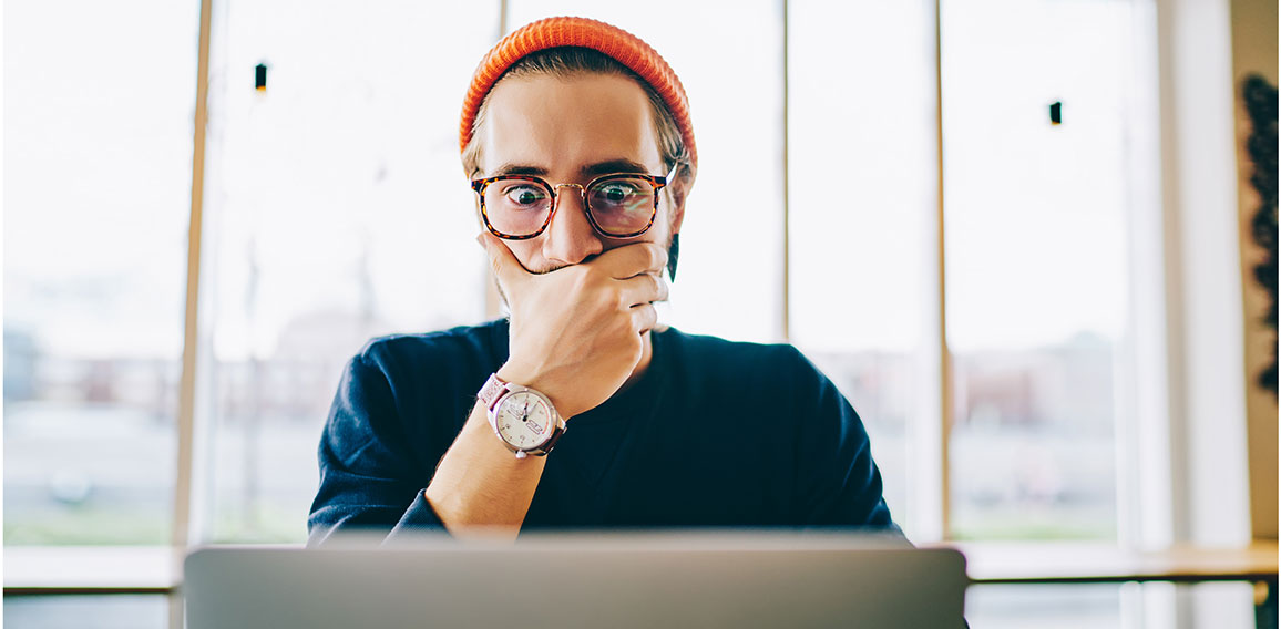 Hipster-geschockt-358963725-AS-BullRun
