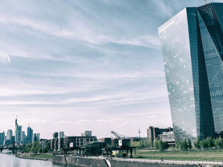 EZB-Frankfurt-2251537-PB-ProfessionalPhoto