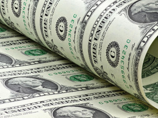 ungeschnittener Bogen mit 1 US Dollar Banknoten