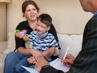 Vier häufige Irrtümer wenn Kinder pflegebedürftig sind