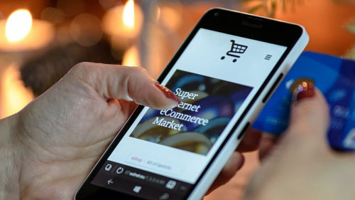 Haende-Smartphone-230544-PX-PhotoMIX-Company