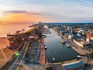 Sunset in Bremerhaven with houses and ships