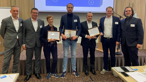Preistraeger-Maklerunterstuetzung-OMGV-Award-2022-As-im-Aermel