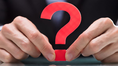 Anzugtraeger-Fragezeichen-195564665-AS-Andrey-Popov