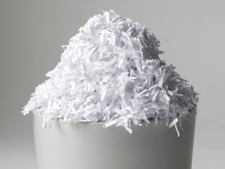 Papierkorb-381333305-AS-Paylessimages