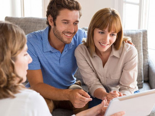 Paar-Beraterin-93210142-AS-ldprod