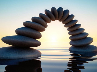 Steine-Bruecke-68900453-AS-peterschreiber-media