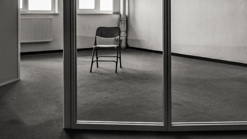 Buero-verlassen-157135078-AS-Lichtblick