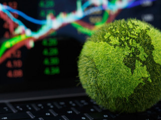 Kurs-Laptop-Weltkugel-519301347-AS-Pcess609