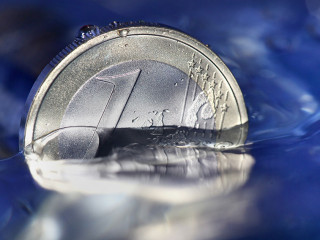 Euro-versinkt-38701942-AS-Joerg-Lantelme