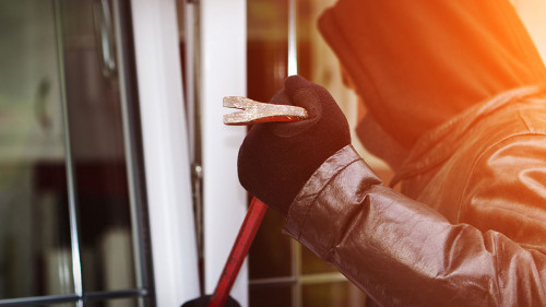 Einbrecher-101348254-AS-sdecoret