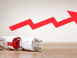 Steckdosen-Pfeil-539358276-AS-Sergey