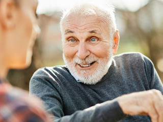 Frau-Senior-387535424-AS-Lumos-sp