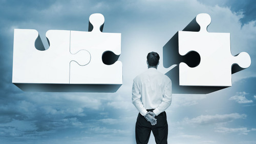 Anzugtraeger-Puzzle-57254839-AS-WavebreakmediaMicro