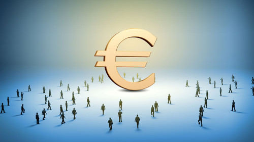 Menschen-Euro-50451447-AS-Sergey-Nivens