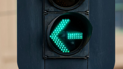 Green arrow left-turn traffic signal