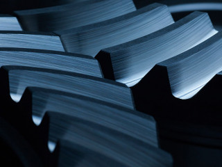 Zahnraeder-317917097-AS-ArtmannWitte