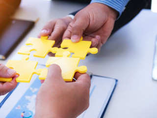 Haende-Puzzle-234030534-AS-ordinary042