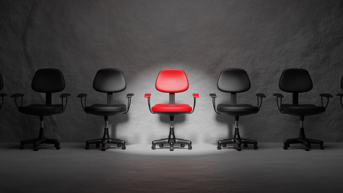 Stuhl-Spotlight-455227050-AS-Yingyaipumi