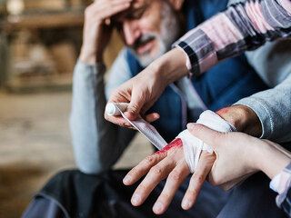 Handwerker-Unfall-206063276-AS-Halfpoint