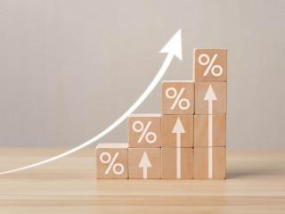 Holzkloetze-Pfeil-Prozent-510748105-AS-Sutthiphong