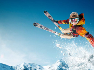 Skifahrer-224180400-AS-VIAR-PRO-studio