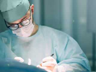 Chirurg-257857446-AS-velimir