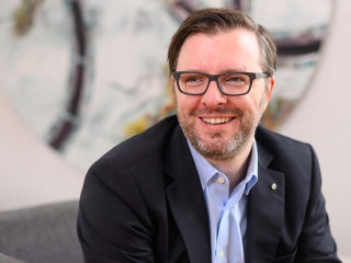 Mathias-Grellert-2023-Defino