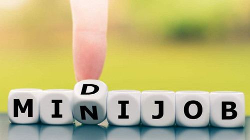 Finger-Midijob-317053761-AS-Fokussiert