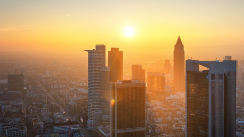 Frankfurt-Sonnenaufgang-210531549-AS-tichr