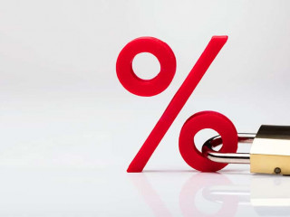 Prozent-Schloss-355545803-AS-Andrey-Popov