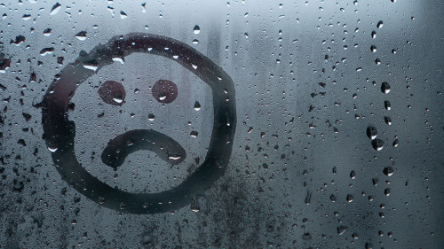 Frowney-Scheibe-499616159-AS-yaroslav1986