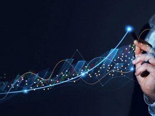 Anzugtraeger-Kurve-546891277-AS-Miha-Creative