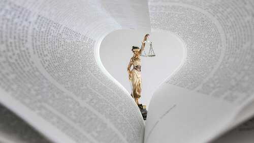 Buch-Iustitia-418385444-AS-natali-mis