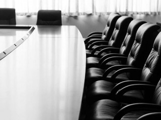 Konferenztisch-469529375-AS-xy