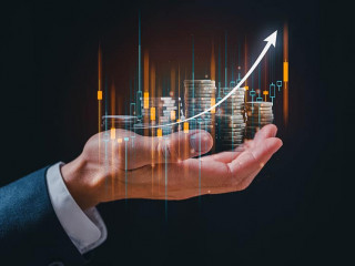 Haende-Muenzen-Candlesticks-563940212-AS-cherdchai