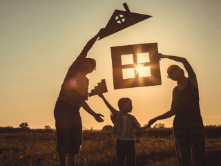 Familie-Haus-242045263-AS-altanaka