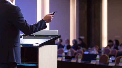 Speaker at Talk in Business Conference. Corporate Speaker on Sta