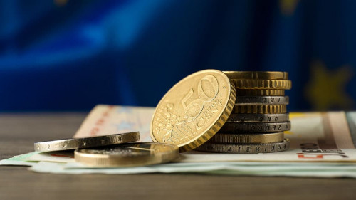 Europa-Geld-522977445-AS-New-Africa