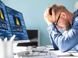 Anzugtraeger-hacked-527970463-AS-Andrey-Popov