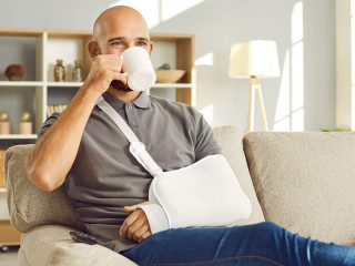 Mann-Gips-Sofa-473989874-AS-Studio-Romantic